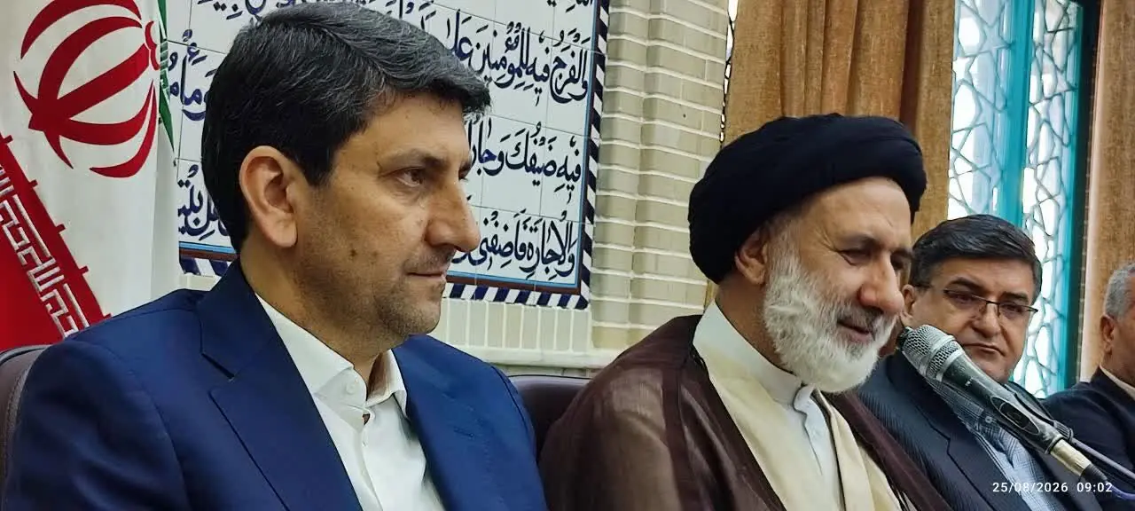 امام جمعه شهرکرد : توسعه ارتباطات چهارمحال و بختیاری نیازمند توجه ویژه دولت است