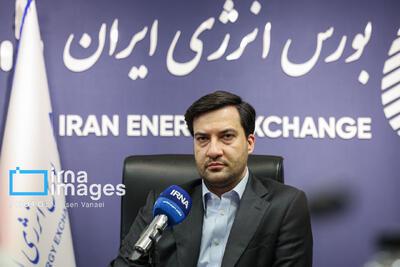 نرخ جدید بنزین سوپر وارداتی/ اوراق سلف نفتی به بورس برمی‌گردد