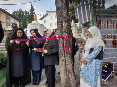  افتتاح نمایشگاه صنایع دستی بانوان در بندرانزلی
