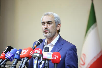 وزیر اقتصاد: از خطر ابر تورم گذر کردیم/ دولت برنامهای دو ساله برای مدیریت شرایط، تأمین کالا و تقویت تابآوری اقتصادی دارد/ آمریکا دوباره شکست خواهد خورد