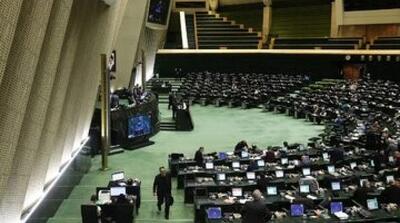 ترافیک طرحهای جنجالی توسط نمایندگان حداقلی؛ پارلمانِ محدودیت ساز! - مردم سالاری آنلاین