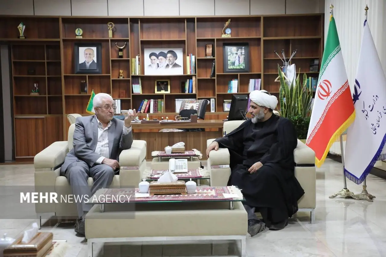 عزتزمانی: فعالیتهای فرهنگی باید همه اقشار جامعه را دربرگیرد