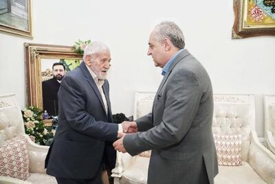 سرمست هفته دولت را با دیدار خانواده شهید مالک رحمتی آغاز کرد