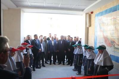 بزرگترین پروژه مدرسهسازی کشور به لحاظ تعداد کلاس در کرمان افتتاح شد