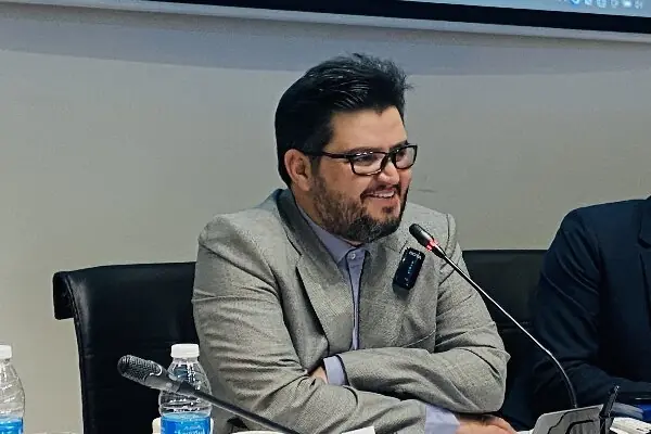 نماینده بافت، رابر و ارزوئیه: منطقه«ابر» به توسعه دانش محور نیاز دارد