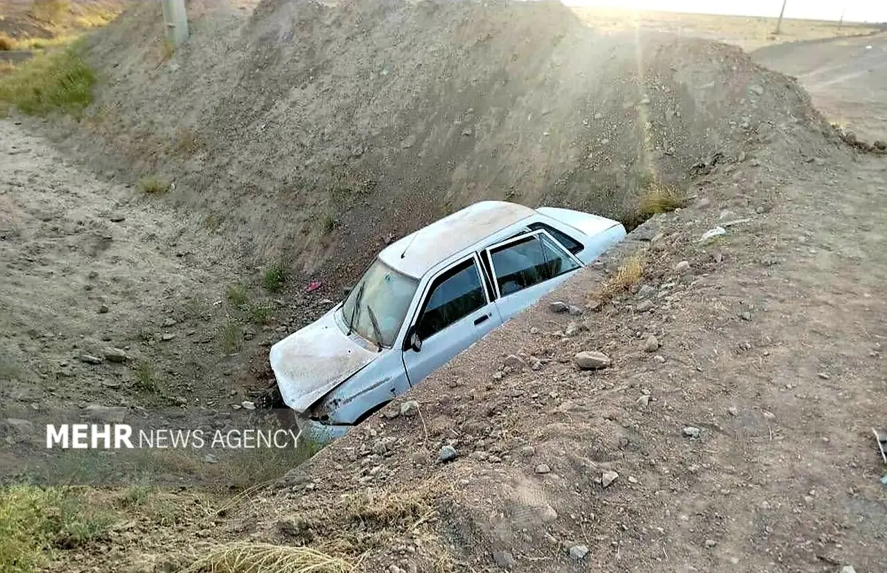 برخورد سمند با پراید در محور سرابله ۴ مصدوم بر جا گذاشت