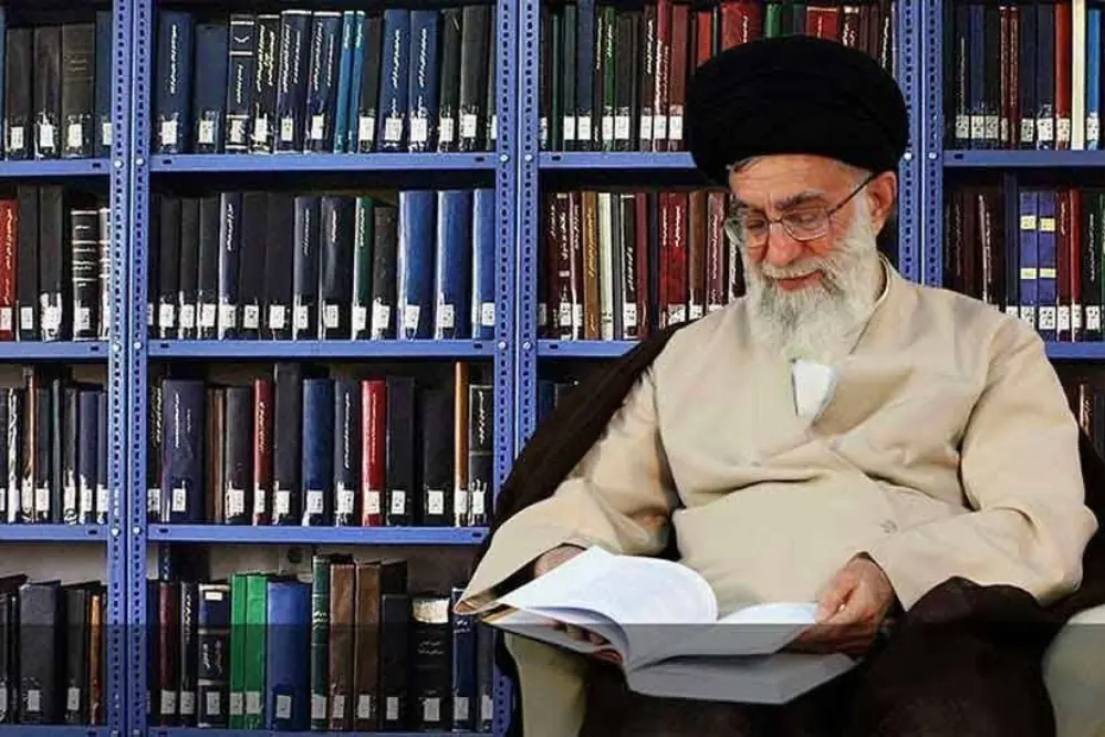 ماجرای 300 کتاب کهنهای که رهبر شهید انقلاب آنها را صحافی کردند
