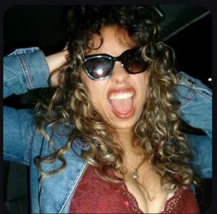  دانلود آهنگ Bella Kay - Iloveitiloveitiloveit - پارس فوتبال