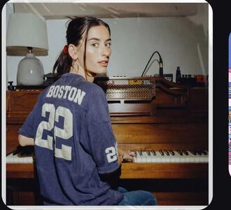 دانلود آهنگ Stella Lefty - Boston - پارس فوتبال