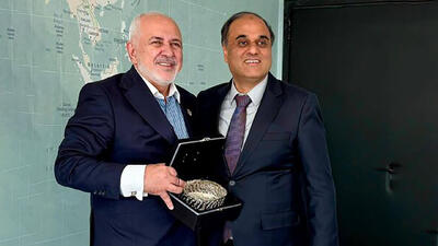  سفیر پاکستان در تهران با ظریف دیدار کرد
