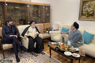 دیدار سید محمد خاتمی با سید هادی خامنهای/ تاکید خاتمی بر لزوم فعال بودن جریان دیپلماسی و صلح شرافتمندانه در کشور
