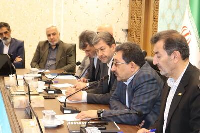 وزیر صمت: هیچگونه کمبودی در تامین مواد اولیه پتروشیمی وجود ندارد