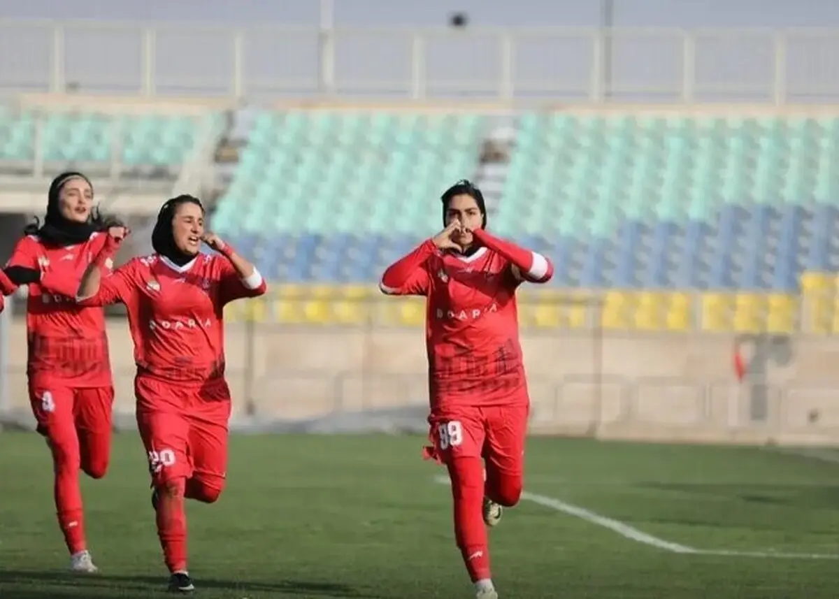 آیا مهاجم تاثیرگذار تیم فوتبال پرسپولیس زنان از این تیم جدا میشود؟