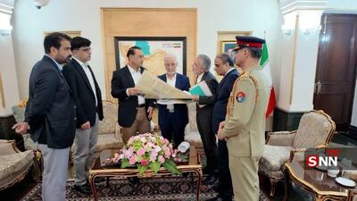 خروج وزیر کشور و فرمانده ارتش پاکستان از تهران با بدرقه وزیر کشور ایران
