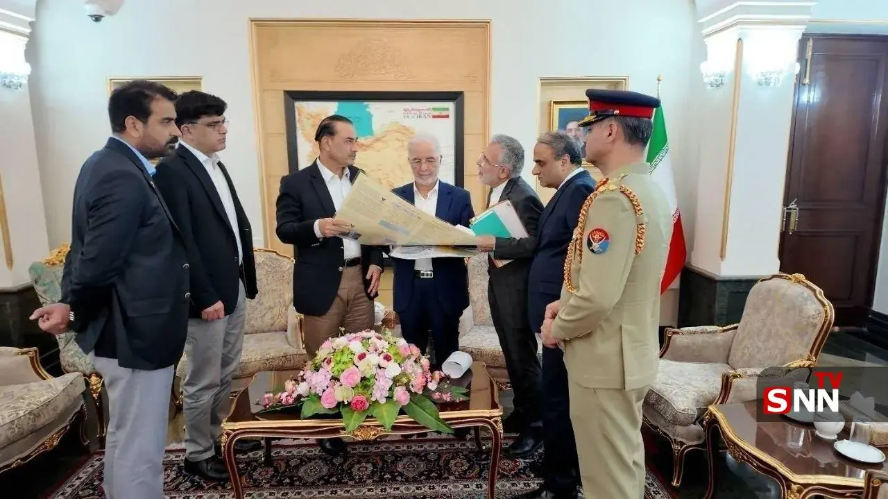 خروج وزیر کشور و فرمانده ارتش پاکستان از تهران با بدرقه وزیر کشور ایران