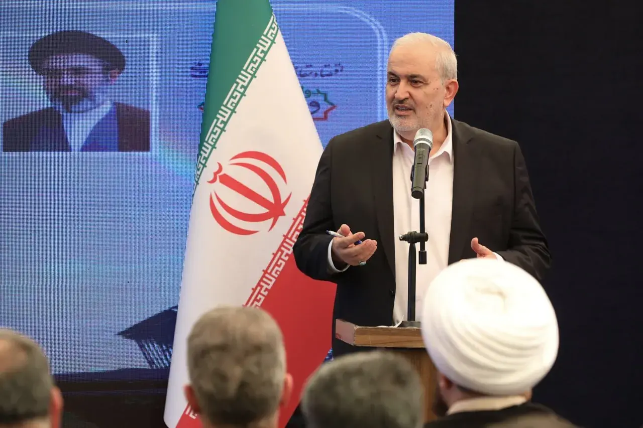 وزیر نیرو: رئیسجمهور دستور راهاندازی ۶۰۰ مگاوات برق تولیدی نیروگاههای خورشیدی را صادر کردهاند