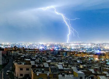 کاهش محسوس دما در راه است ؛ این مناطق کشور از روز جمعه سرد و بارانی میشود