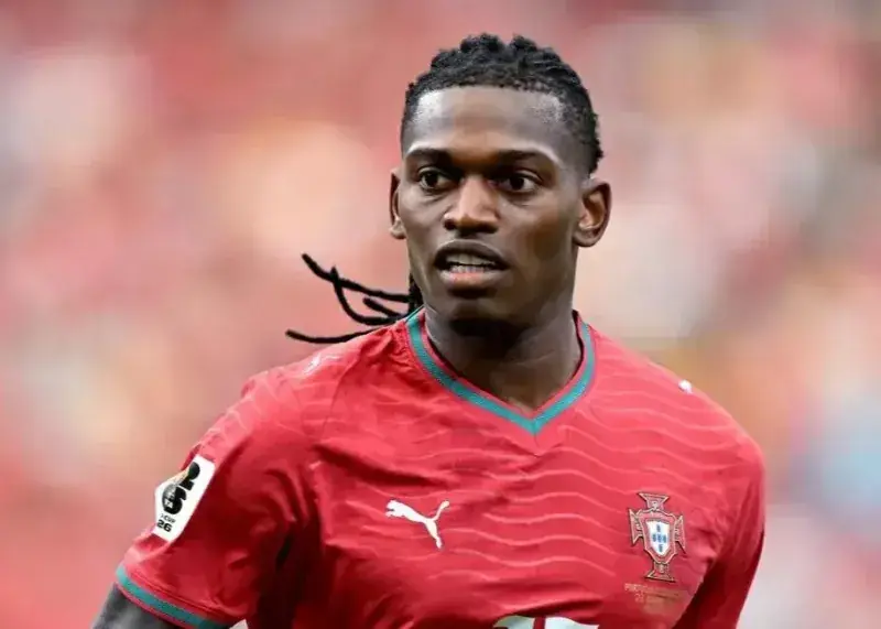 لیائو هیچ اهمیتی ندارد! جدایی قریبالوقوع از میلان
