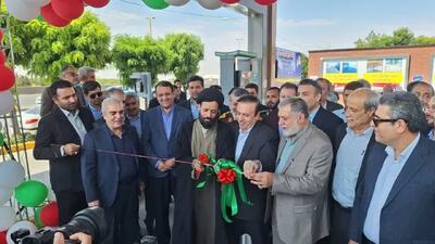 جایگاه پمپ بنزین در شهر محمودآباد افتتاح شد