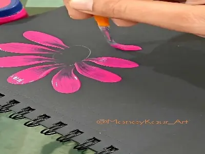  یک نقاشی رنگارنگ و دخترونه | آخرین خبر