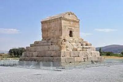  زادروز کوروش کبیر و روز بزرگداشت او؛ از چهارم شهریور تا هفتم آبان