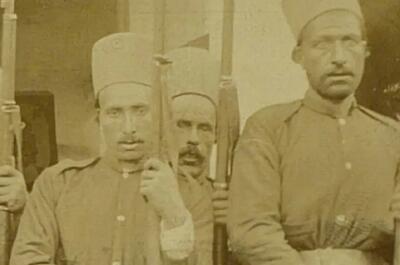 عکس یادگاری سربازان ایرانی در دوران قاجار