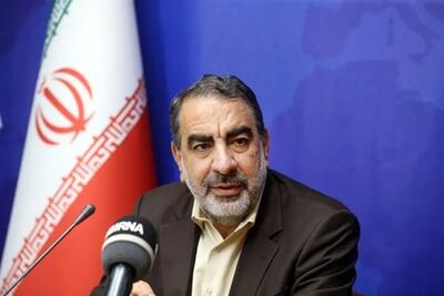 دانشگاههای دولتی هم باید شهریه بگیرند
