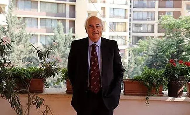 مترجمی که مترجم نبود!/ دیداری دوباره با ذبیحالله منصوری