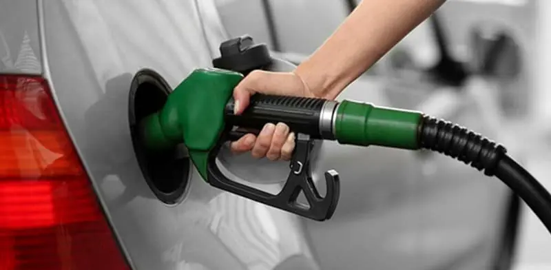 قیمت بنزین افزایش نمییابد؛ سهمیهها تغییر کرد