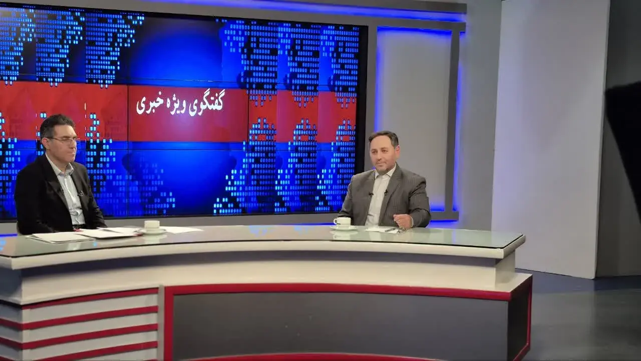 حضور فرماندار اردبیل در گفتوگوی زنده صداوسیمای استان به مناسبت هفته دولت