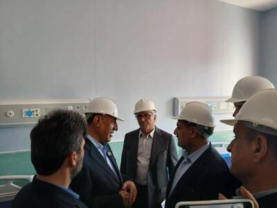 بازدید معاون اجرایی رئیسجمهور از بیمارستان ۴۲۰ تختخوابی لاکان