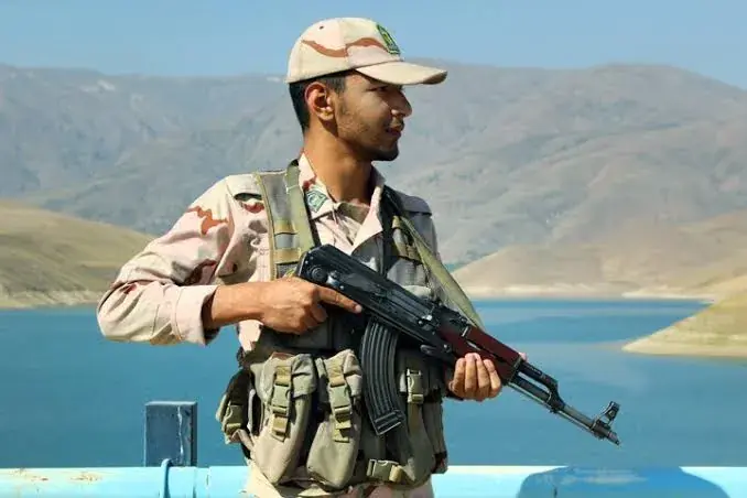 استرداد ۲۴ عابر غیرمجاز توسط مرزبانان هنگ مرزی ارومیه