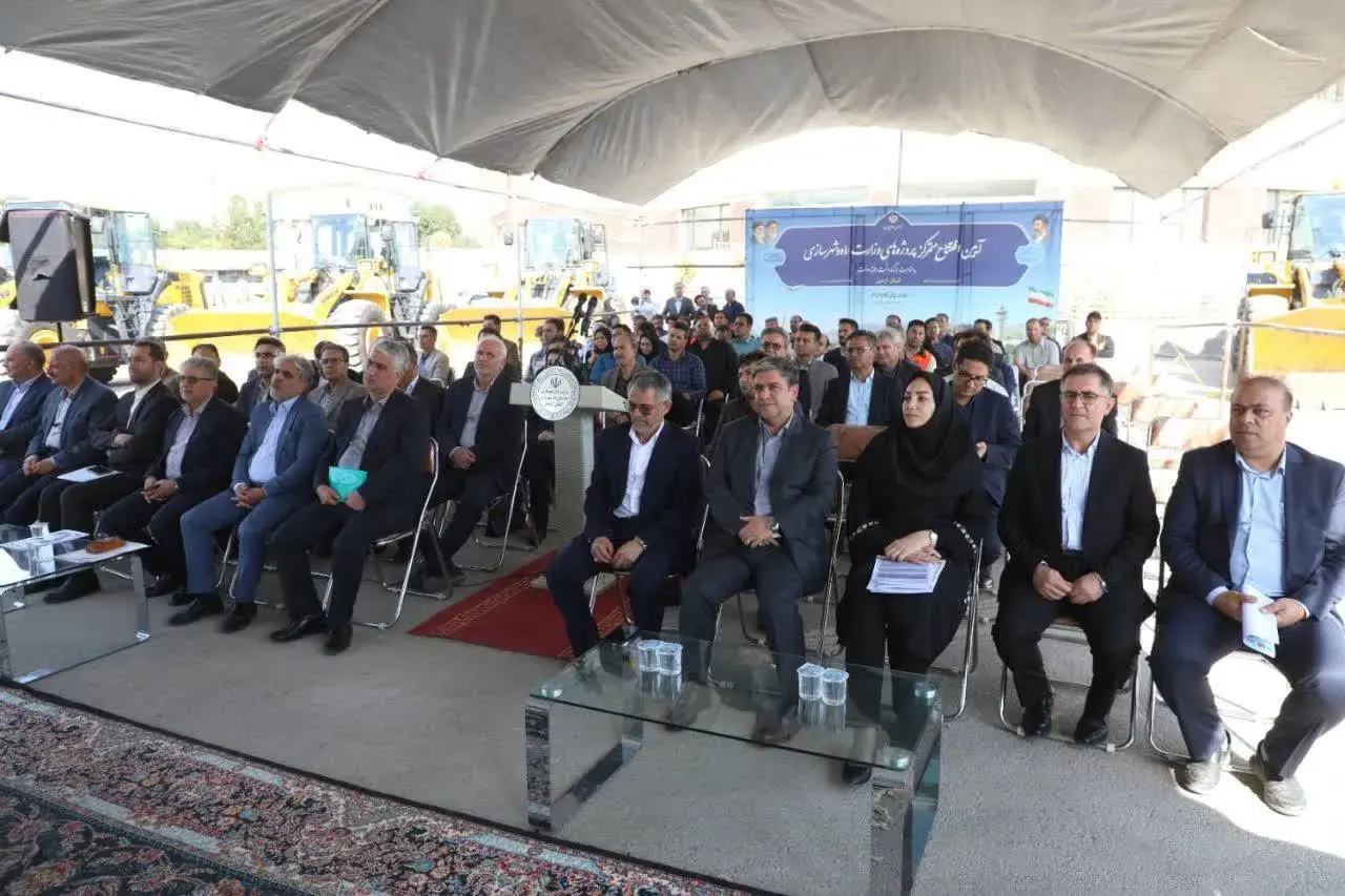  معاون وزیر راه و شهرسازی:۶۰۰۰میلیارد تومان پروژه عمرانی حوزه راه و شهرسازی در استان اردبیل افتتاح شد