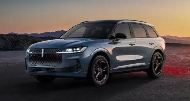 لینکلن کورسیر ۲۰۲۷ با قدرت ۳۰۵ اسب بخار و طراحی جدید معرفی شد