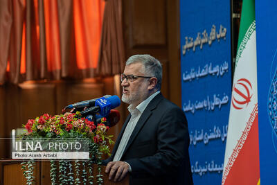 ظرفیت نیروگاههای خورشیدی تهران با رشد ۲۰ برابری به ۴۰۰ مگاوات رسید