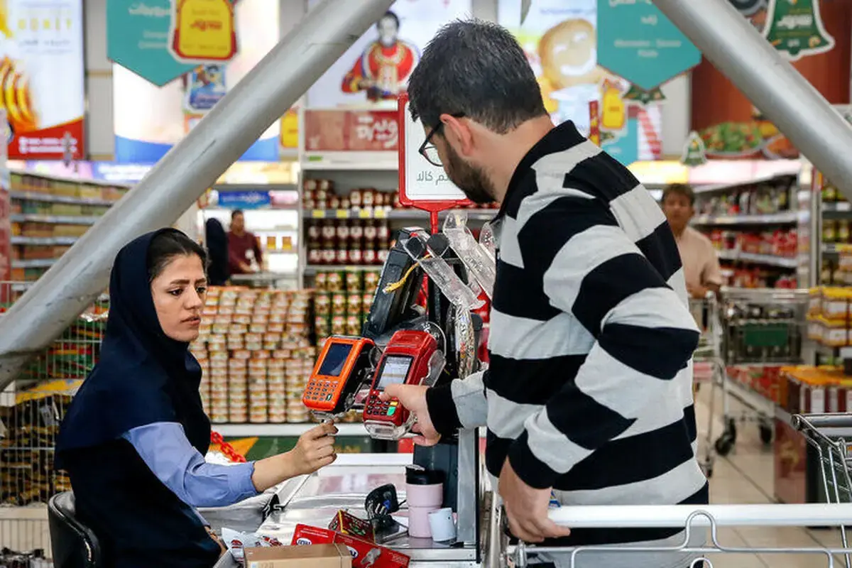  کالابرگ خانوارهای باقیمانده فردا شارژ می‌شود/ کارگران: مبلغ کالابرگ را افزایش ندادند، پرداخت آن را هم به تاخیر انداختند