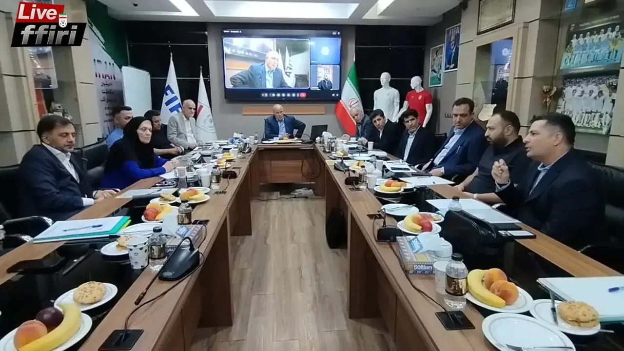  ویدئو: نشست هیئت رییسه فدراسیون فوتبال با حضور قلعه نویی