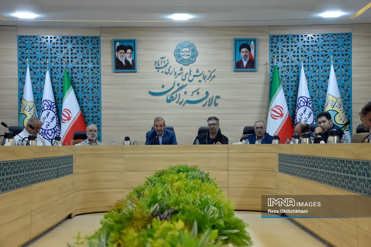 شوراها در پیگیری حقوق مردم با خلأ قانونی روبهرو هستند