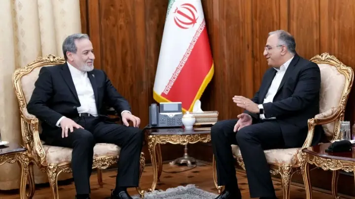 دیدار نماینده مسیحیان ارامنه شمال کشور با وزیر امور خارجه