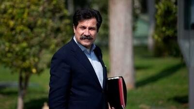 موظفیم خدمتگزار مردم باشیم و فاصلهها را پررنگ نکنیم