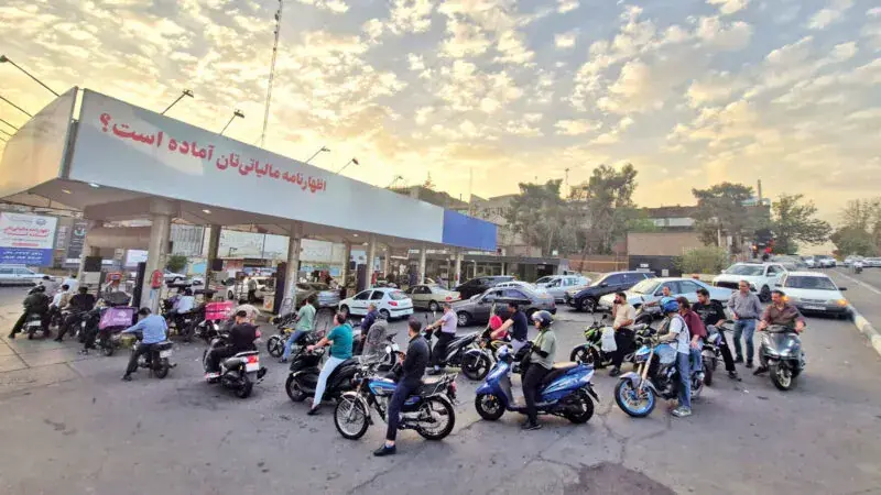 صف های خسته کننده بنزین در پایتخت