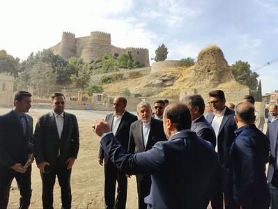بازدید وزیر میراث فرهنگی از طرح گردشگری پیرامون قلعه فلکالافلاک خرمآباد
