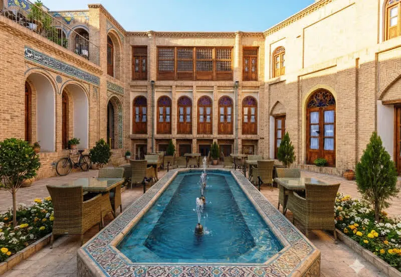 هتل بوتیک مغیثالاسلام بروجرد با حضور وزیر میراثفرهنگی افتتاح شد