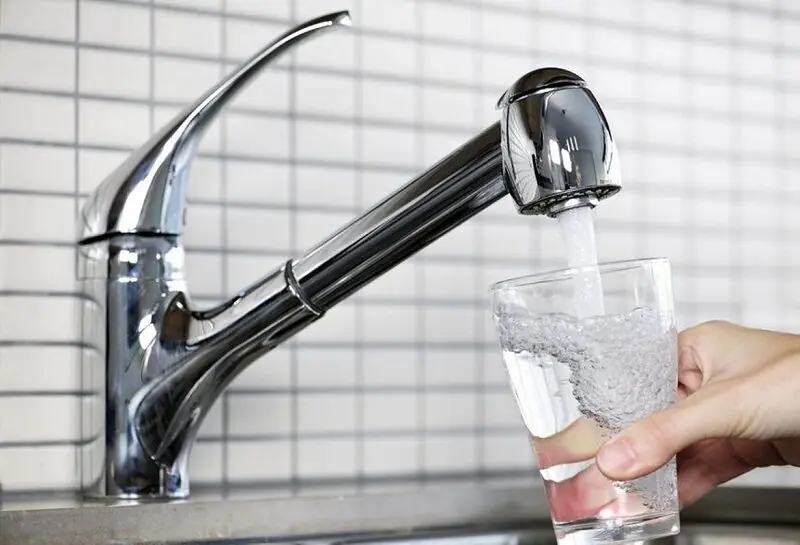 انجام بیش از ۶۴۸ هزار آزمون و آنالیز برای پایش کیفیت آب شرب در یزد