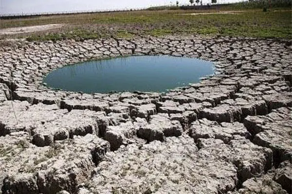 تراژدی آب در شرق؛ تبدیل ذخایر شیرین به دریاچههای نمکی زیرزمینی