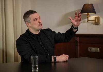 وزیر دفاع سابق اوکراین: آرام آرام در حال شکست هستیم