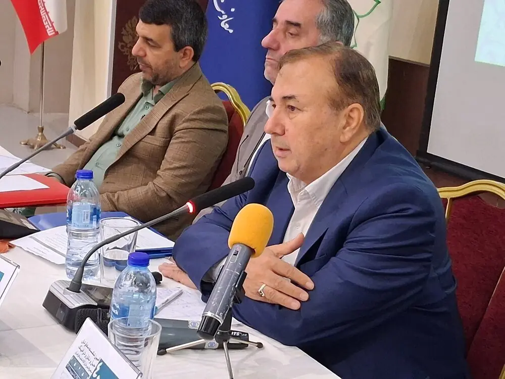  تدوین طرح اولیه تشکیل وزارتخانه شهرداری‌ها با امضای ۱۵ نماینده