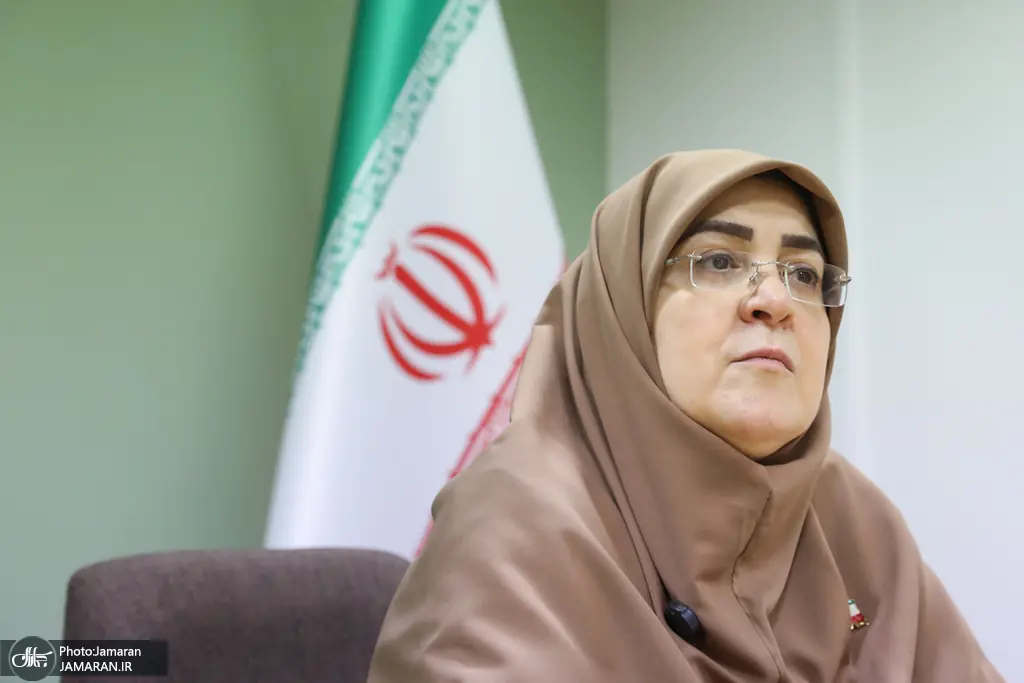 توضیحات سخنگوی دولت درباره توزیع بنزین: تا پایان شهریور ماه تغییری در بنزینهای ۱۵۰۰ تومانی (۶۰ لیتر) و بنزین ۳۰۰۰ تومانی (۵۰ لیتر) نخواهیم داشت
