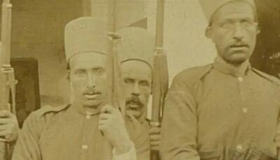سفر در زمان؛ عکس یادگاری سربازان ایرانی در دوران قاجار
