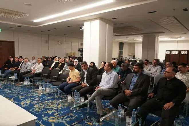 دیدار صمیمانه مسئولان شرکت ملی مس با خانواده معظم شهدا در جوار بارگاه رضوی